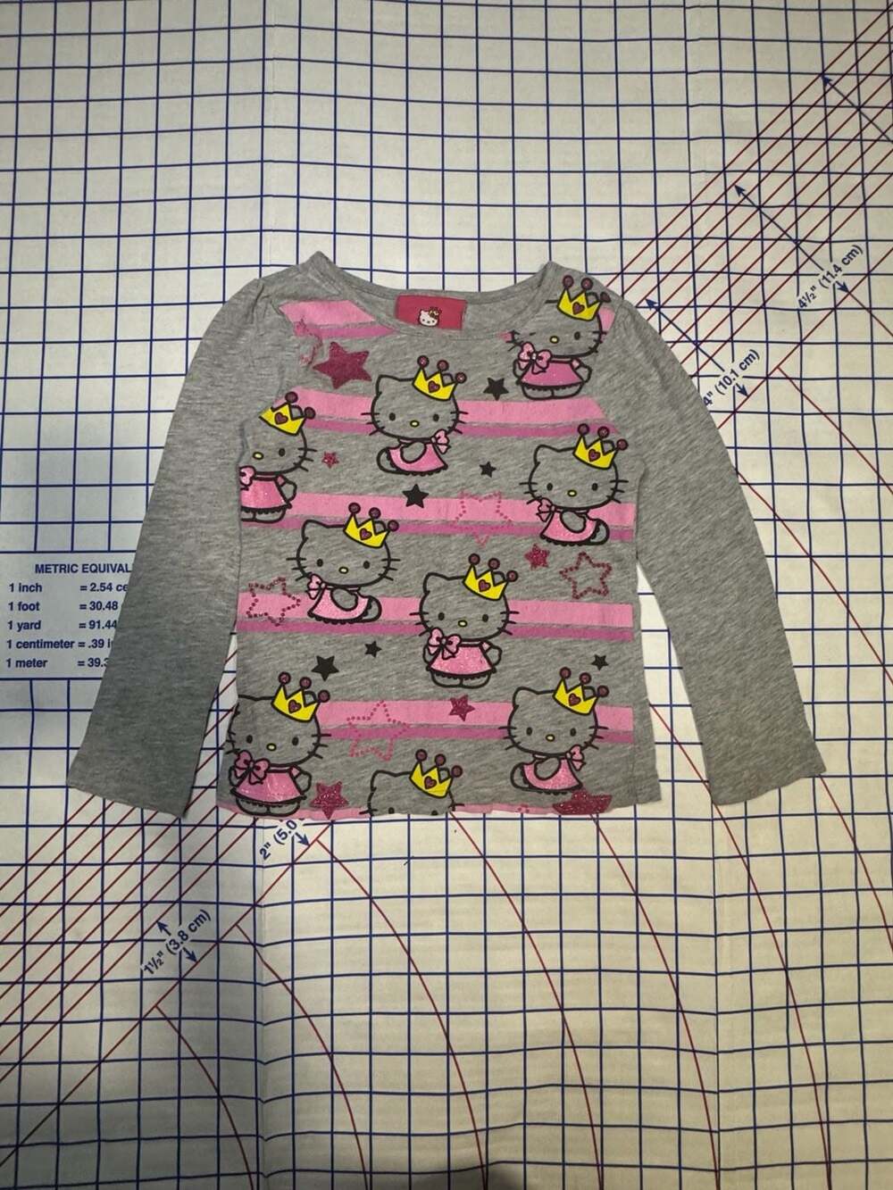 Princess by Hello Kitty Gray Long Sleeve Crown Graphic Shirt Size 4